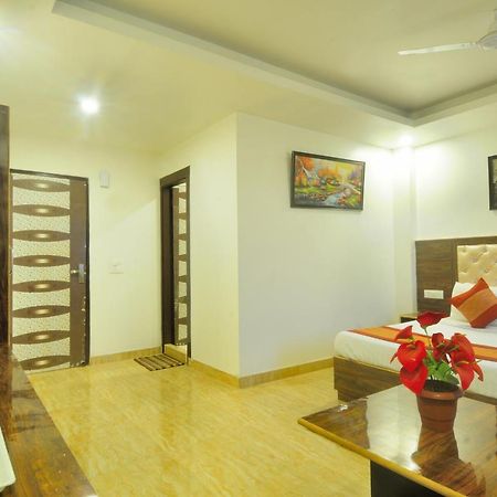 Hotel Noida Delight Εξωτερικό φωτογραφία