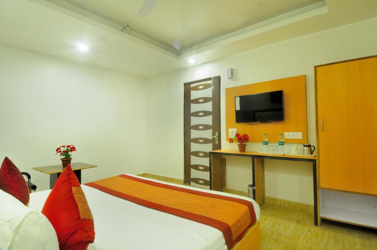 Hotel Noida Delight Εξωτερικό φωτογραφία