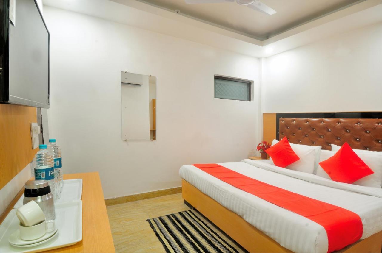 Hotel Noida Delight Εξωτερικό φωτογραφία