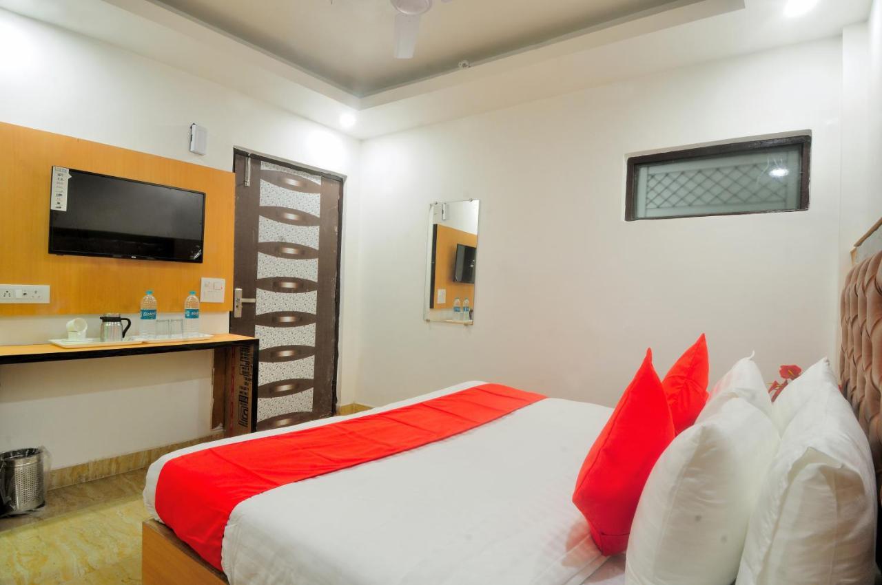 Hotel Noida Delight Εξωτερικό φωτογραφία