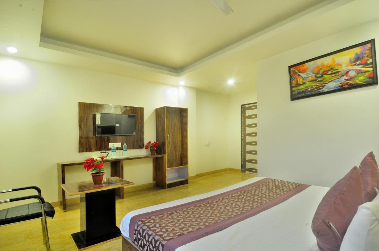 Hotel Noida Delight Εξωτερικό φωτογραφία